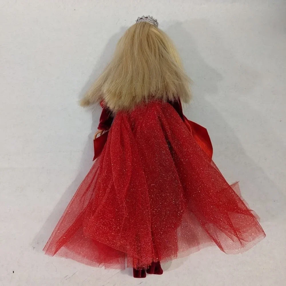 Vintage Very Velvet Barbie 1998 Blond Red Mattell Sparkly Tull Overlay 20528